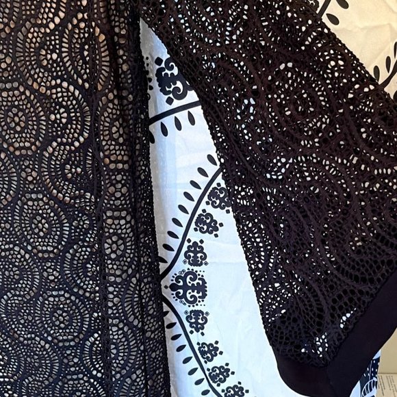 Emma & Michelle Long Sleeve Dress with Bat wing - Picture 2 of 4